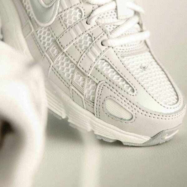 Giay Nike P 6000 Se Summit White Vast Grey If1756 100 3 Giày Nike P-6000 SE ‘Summit White & Vast Grey’ IF1756-100